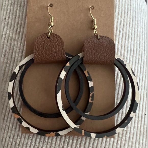 Leopard Print Brown and Black Hoop Earrings - Picture 1 of 1